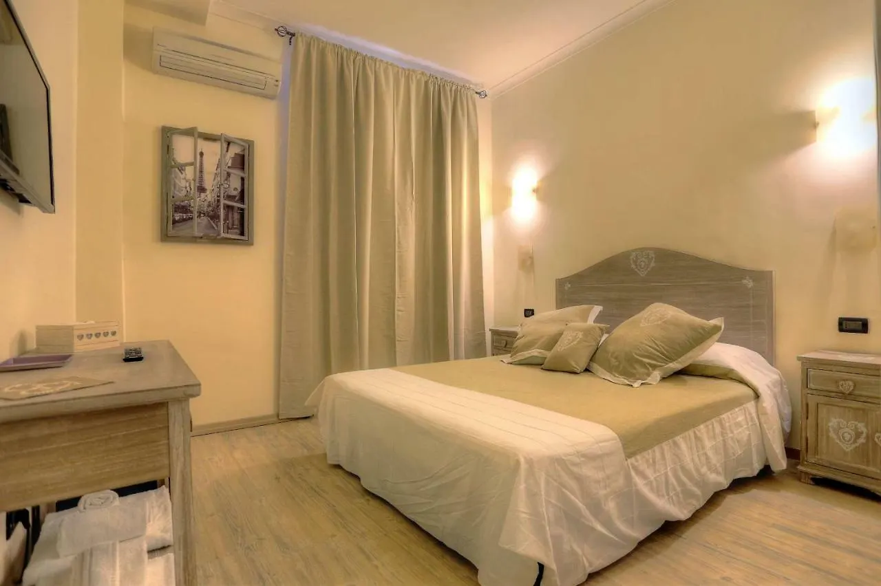 *** Bed & Breakfast Bed and Breakfast La Casa Di Maurizio Roma Italia